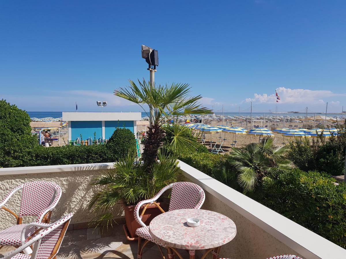 Hotel Driade Sul Mare ริมินี ภายนอก รูปภาพ