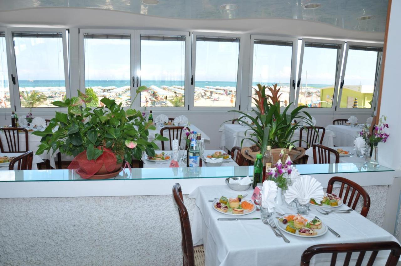 Hotel Driade Sul Mare ริมินี ภายนอก รูปภาพ