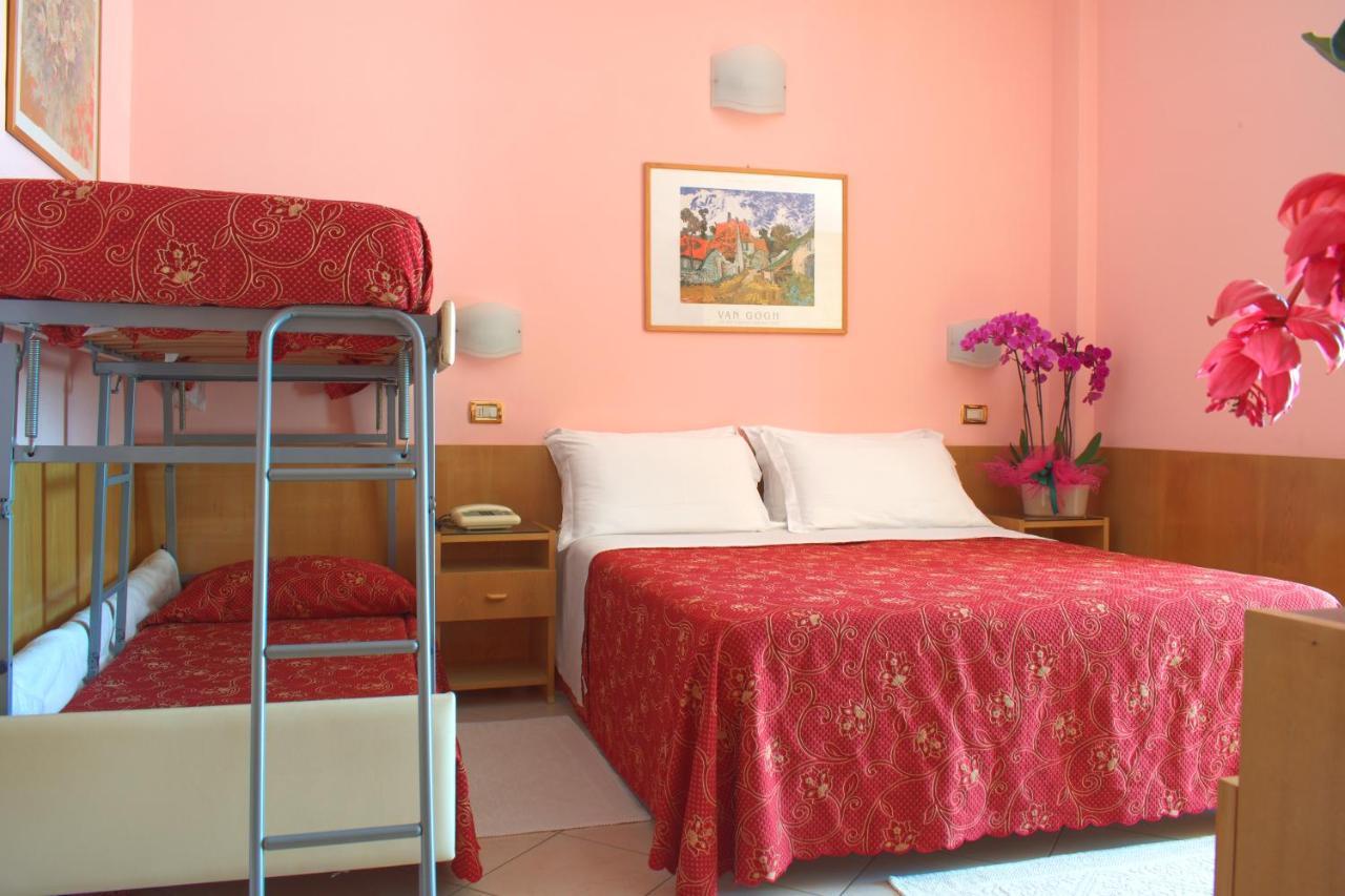 Hotel Driade Sul Mare ริมินี ภายนอก รูปภาพ