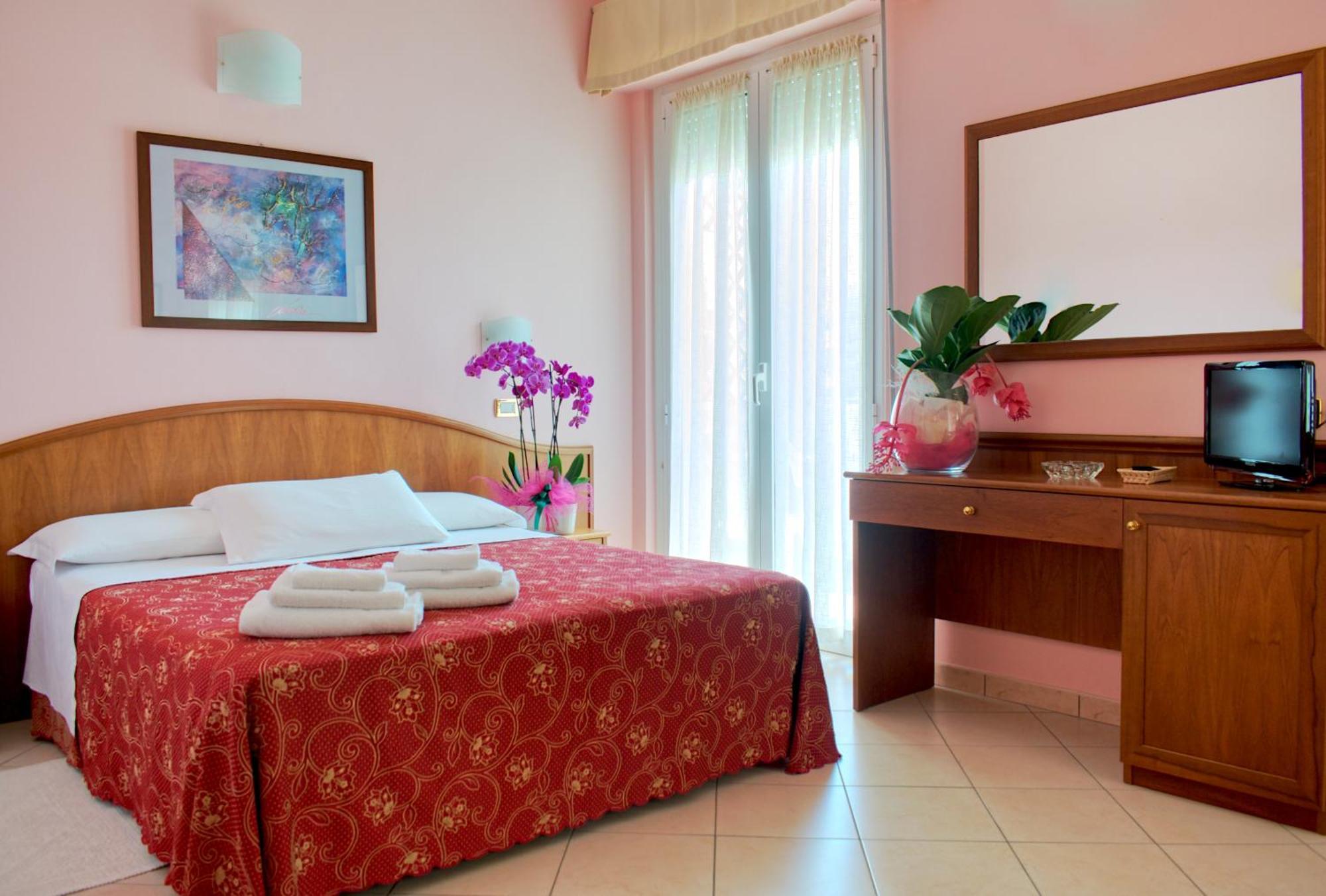 Hotel Driade Sul Mare ริมินี ภายนอก รูปภาพ